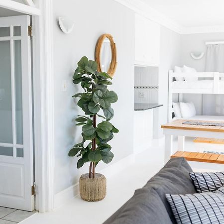 Nahoon Beach Villas Self Catering Apartments 이스트런던 외부 사진