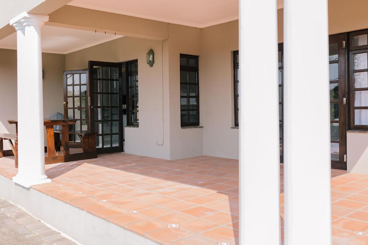 Nahoon Beach Villas Self Catering Apartments 이스트런던 외부 사진
