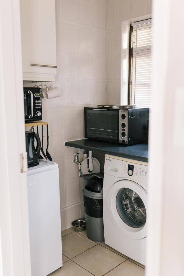 Nahoon Beach Villas Self Catering Apartments 이스트런던 외부 사진