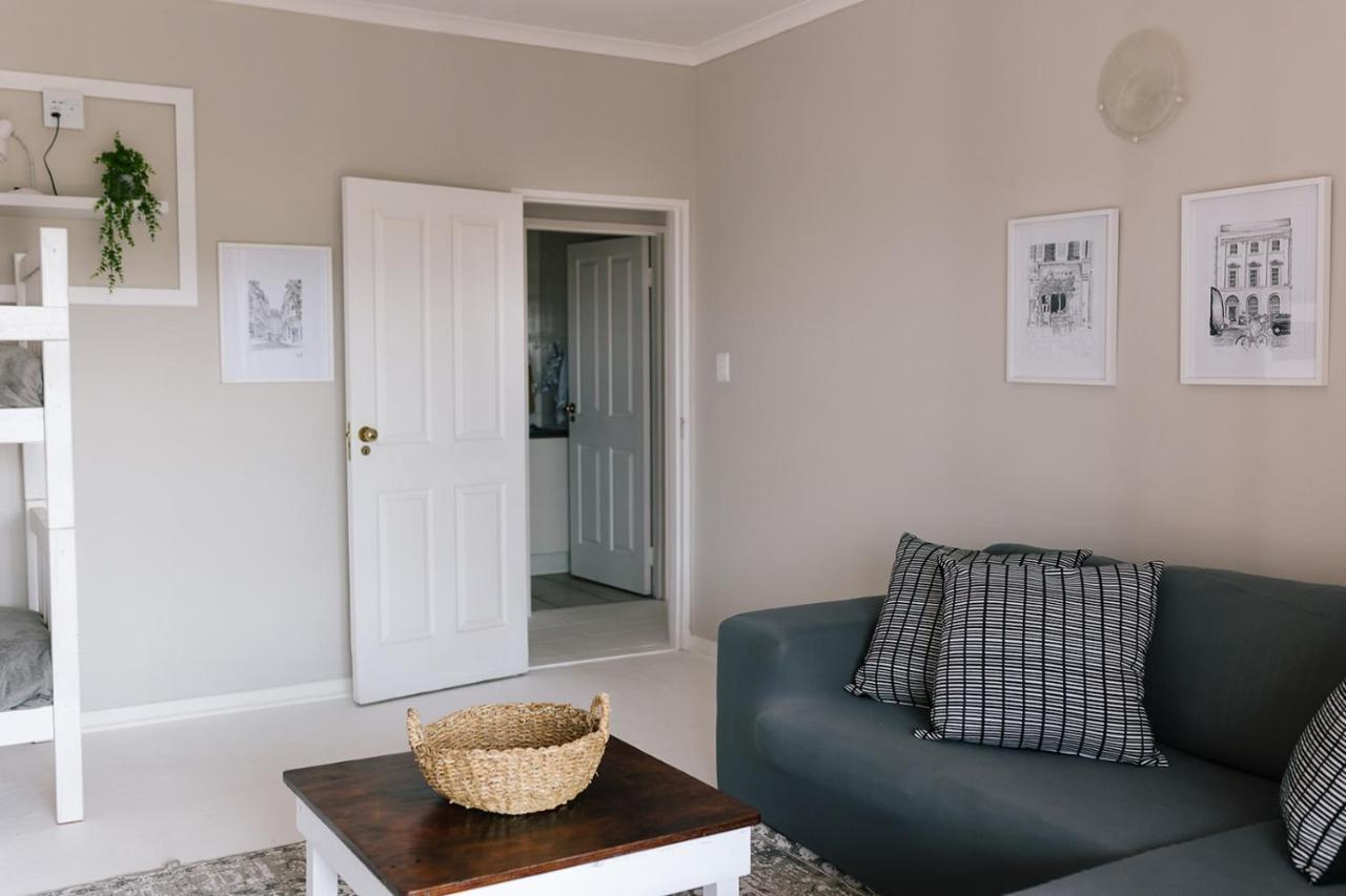 Nahoon Beach Villas Self Catering Apartments 이스트런던 외부 사진