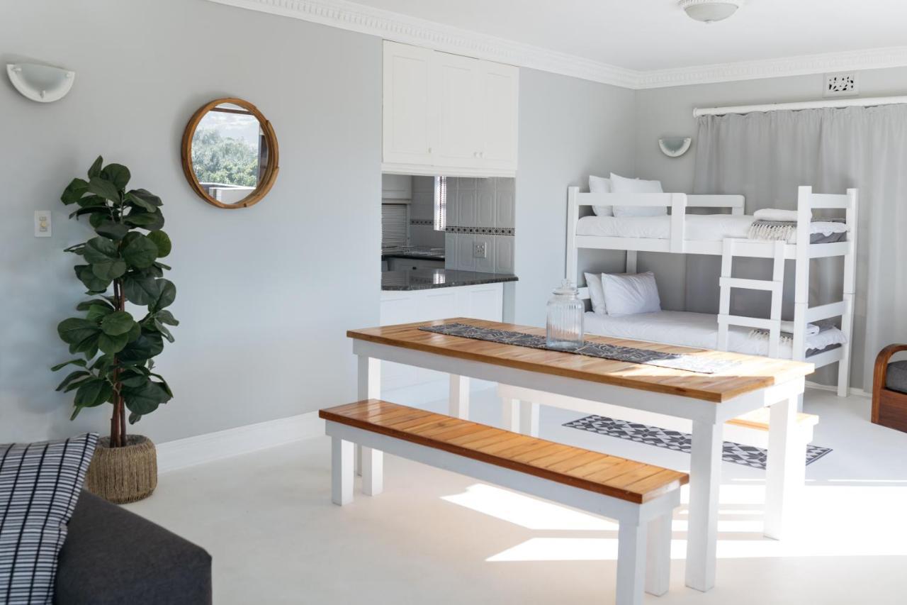 Nahoon Beach Villas Self Catering Apartments 이스트런던 외부 사진