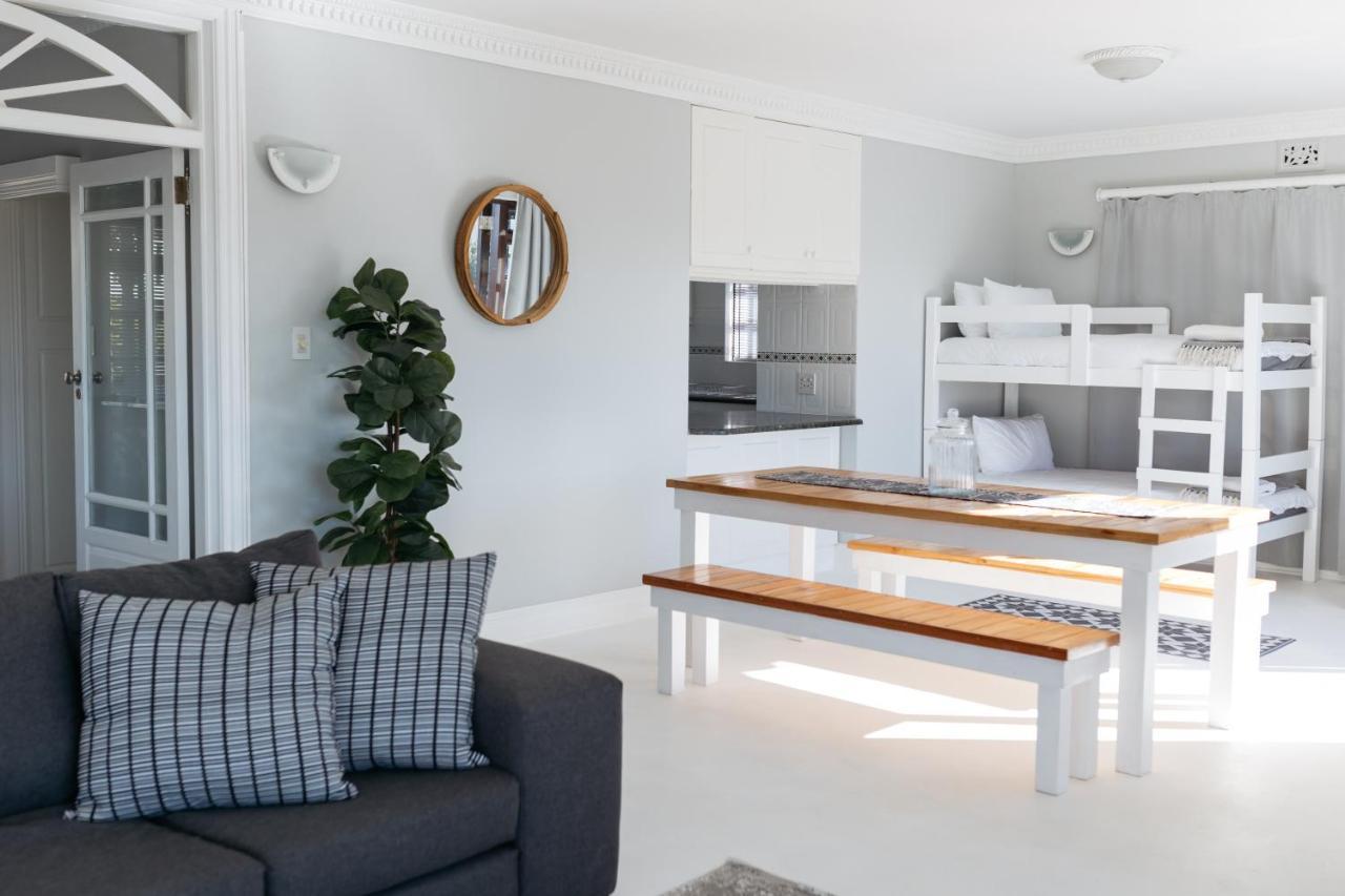 Nahoon Beach Villas Self Catering Apartments 이스트런던 외부 사진