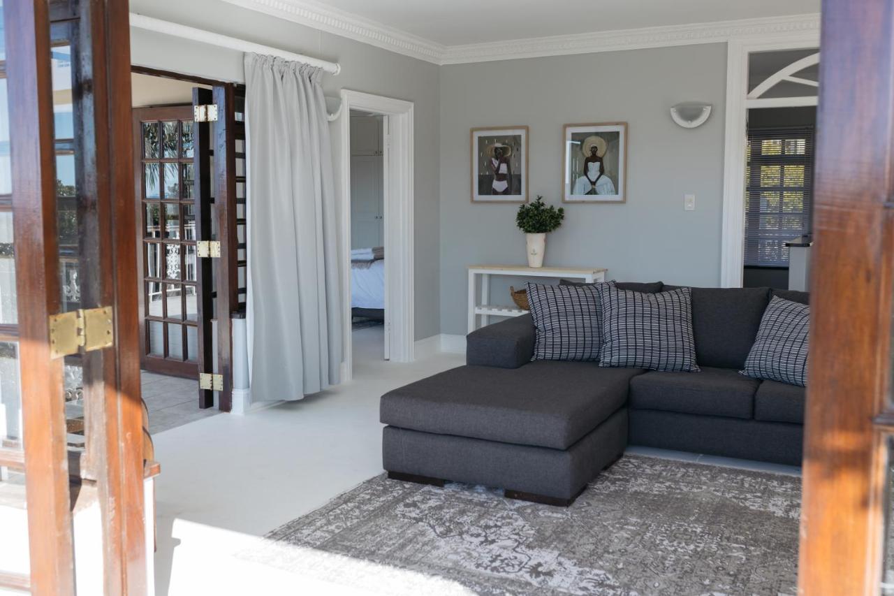 Nahoon Beach Villas Self Catering Apartments 이스트런던 외부 사진