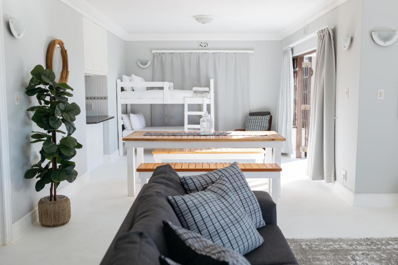 Nahoon Beach Villas Self Catering Apartments 이스트런던 외부 사진