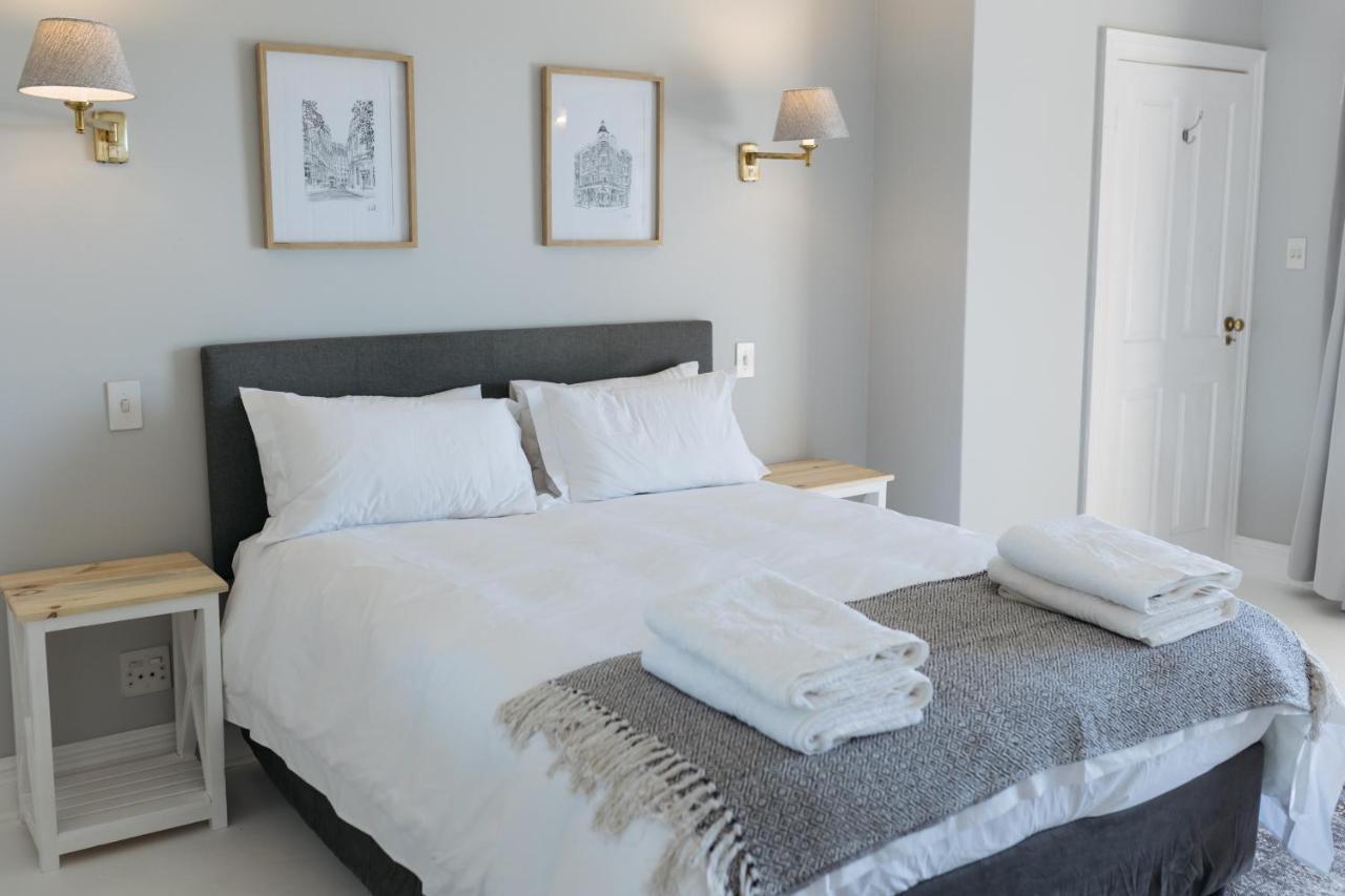 Nahoon Beach Villas Self Catering Apartments 이스트런던 외부 사진