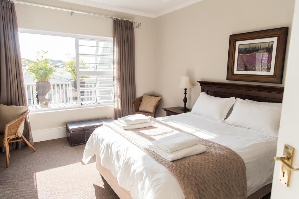 Nahoon Beach Villas Self Catering Apartments 이스트런던 외부 사진