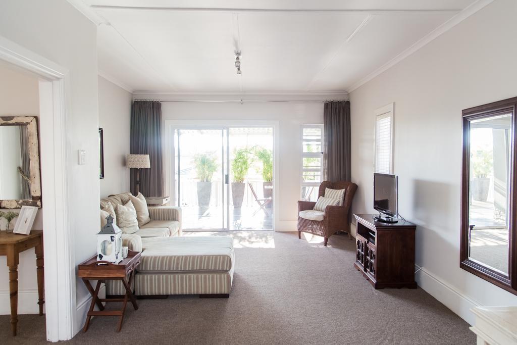 Nahoon Beach Villas Self Catering Apartments 이스트런던 외부 사진