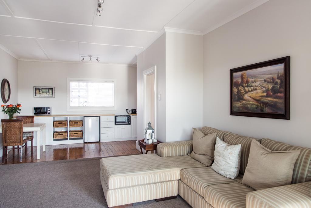 Nahoon Beach Villas Self Catering Apartments 이스트런던 외부 사진